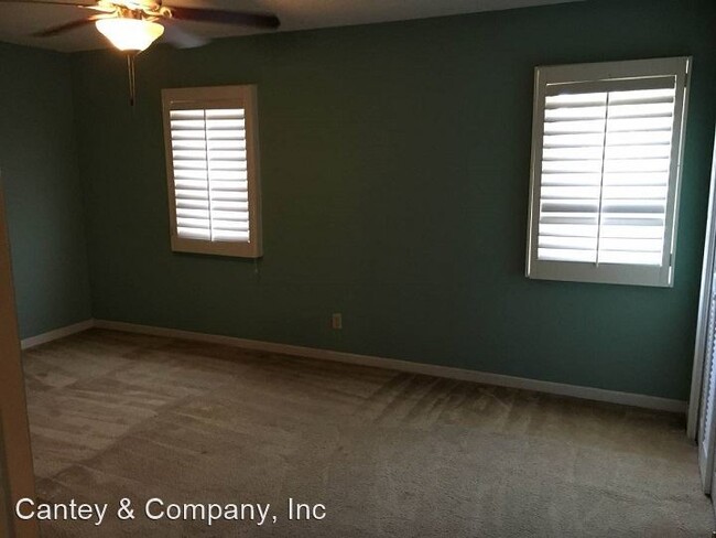 Building Photo - 2 br, 2.5 bath House - 140 Lionsgate Drive