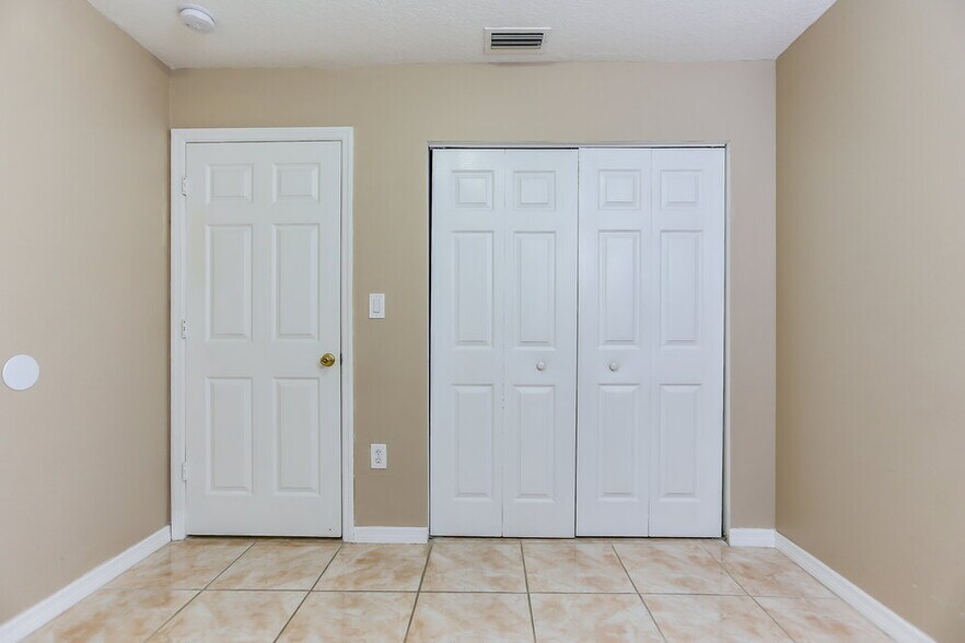 Building Photo - 18081 SW 152nd Ct