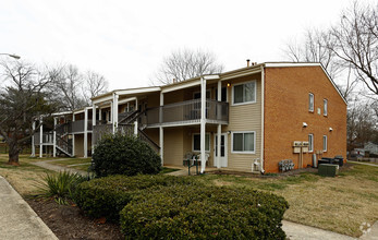 Building Photo - Village Square