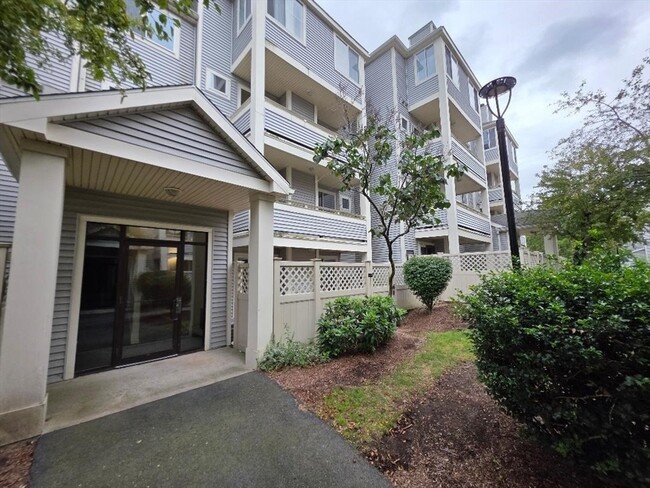Building Photo - 200 Falls Blvd