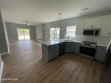 Building Photo - 2531 Jones St