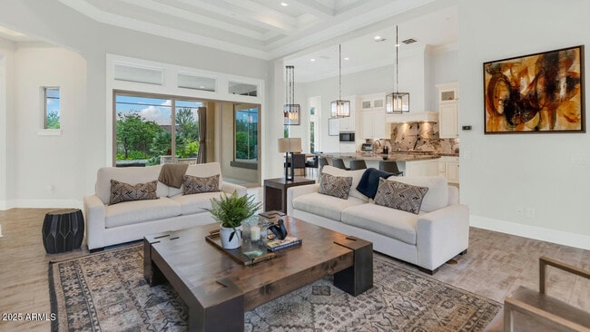 Building Photo - 5413 E Juniper Cyn Dr