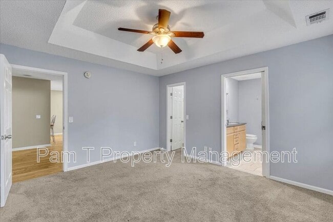 Building Photo - 8 Rivermarsh Ct