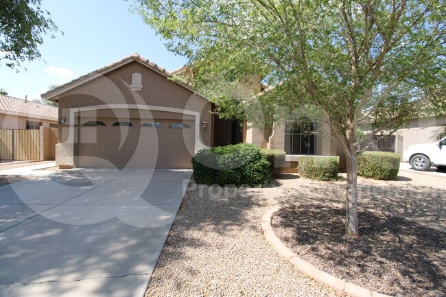 Primary Photo - 3250 E Hampton Ln