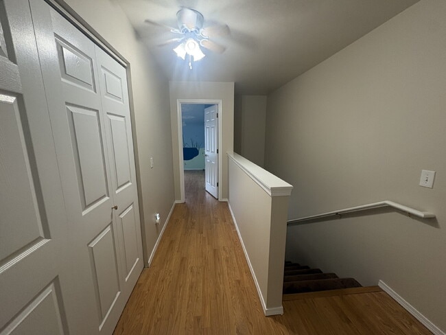 Building Photo - Bright, Spacious Townhome with Stylish Upgrades in Pinehurst/Roosevelt