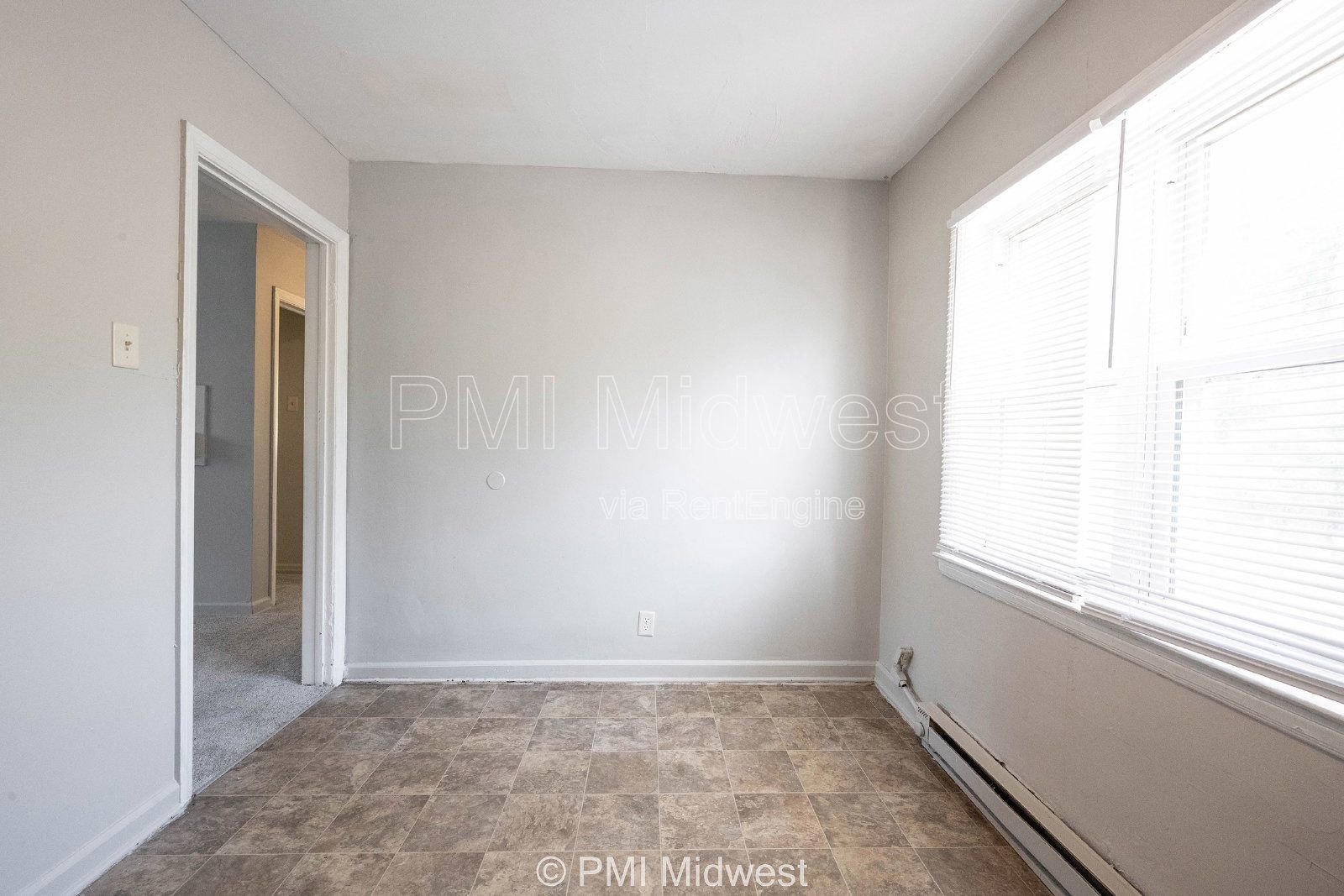 Building Photo - 3725 N Sherman Dr