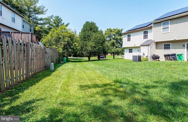 Building Photo - 2406 Rosecroft Ct
