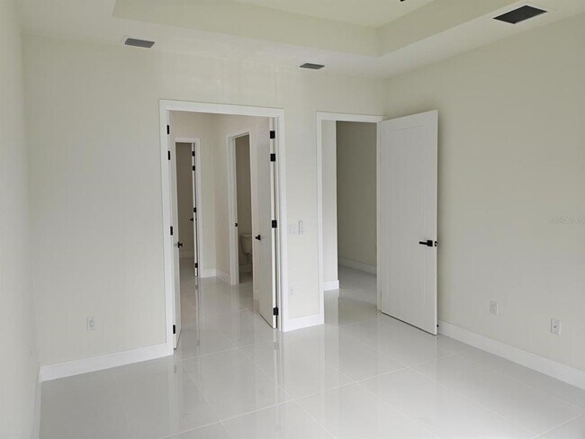 Building Photo - 267 Santa Marta St