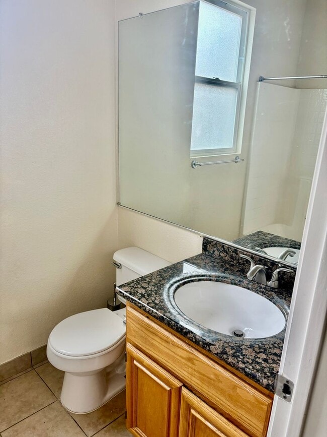 Building Photo - Great Neighborhood- Large 5 bed 3 bath home in San Marcos area in Pittsburg!