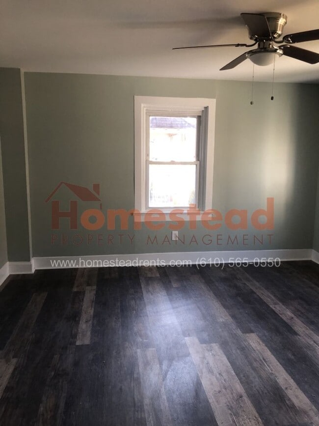 Building Photo - 3 BEDROOM LINWOOD HOME!