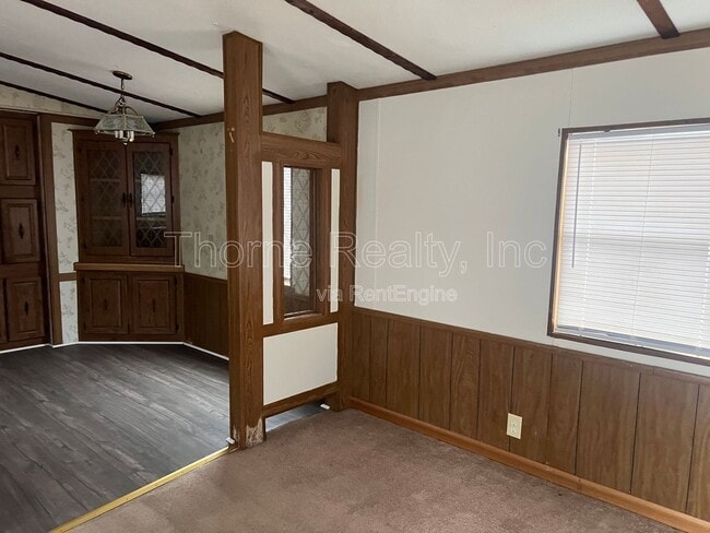 Building Photo - 92 Matts Ln