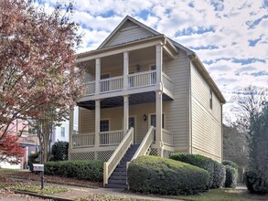 Building Photo - 975 Odessa Dr