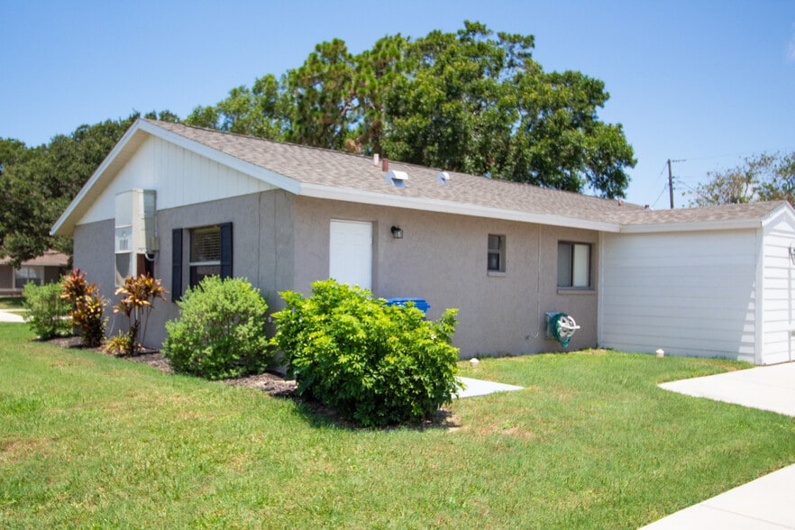 Building Photo - 4611 S School Ave