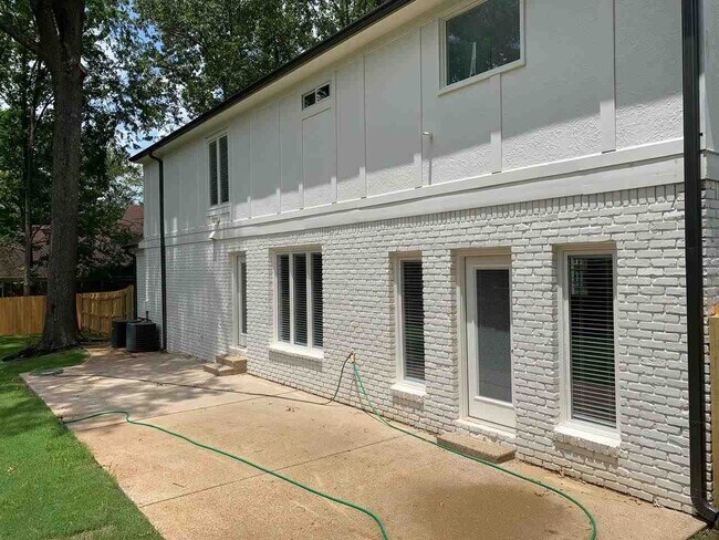Building Photo - 8935 Enton Cove