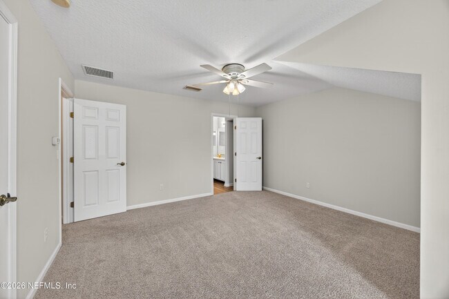 Building Photo - 6377 Island Forest Dr