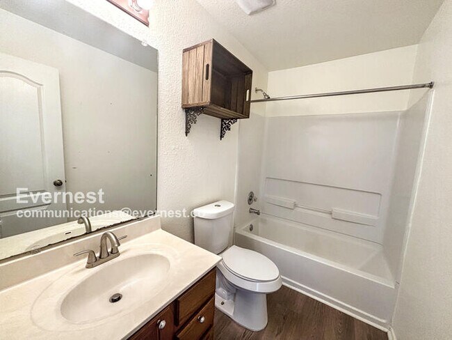 Building Photo - 1303 Casa Blanca Cove