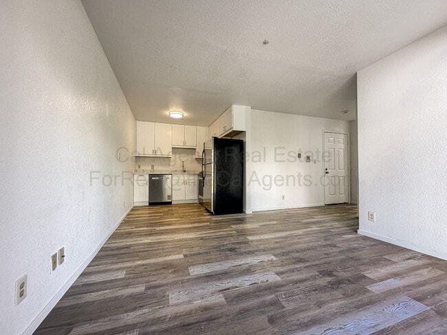 Building Photo - 3648 Grand Ave