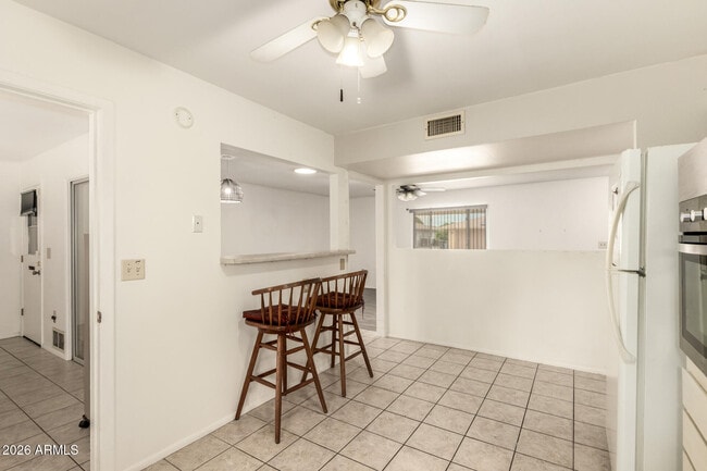 Building Photo - 10431 W Tumblewood Dr