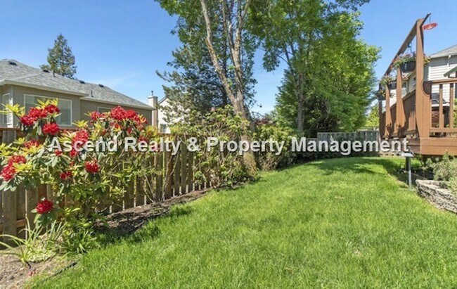 Building Photo - Outstanding 4bed+Office Bethany Area 2 Level Home Updated Throughout Available 6/22 or Sooner