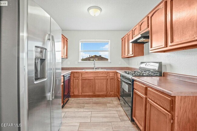 Building Photo - 14223 Poets Rock Ln