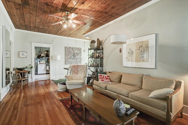 Building Photo - 1419 Kipling St