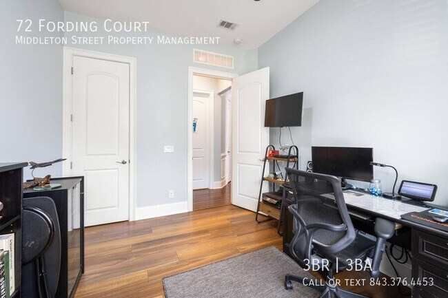 Building Photo - 72 Fording Ct
