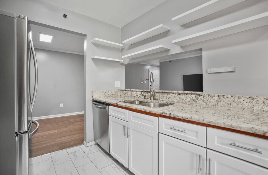 Building Photo - 4 Cedar Valley Pl