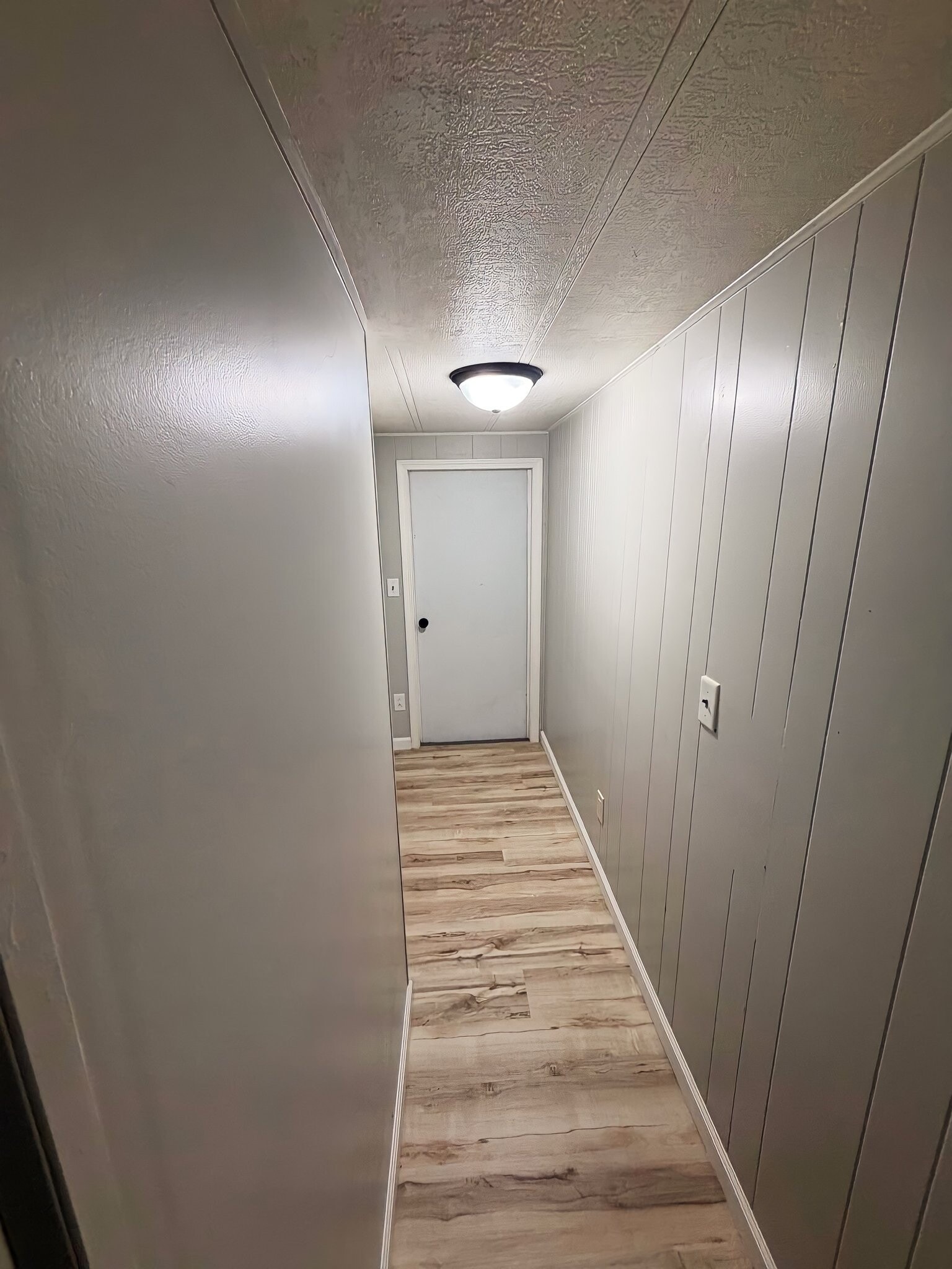 Building Photo - 43 Deerwood Park