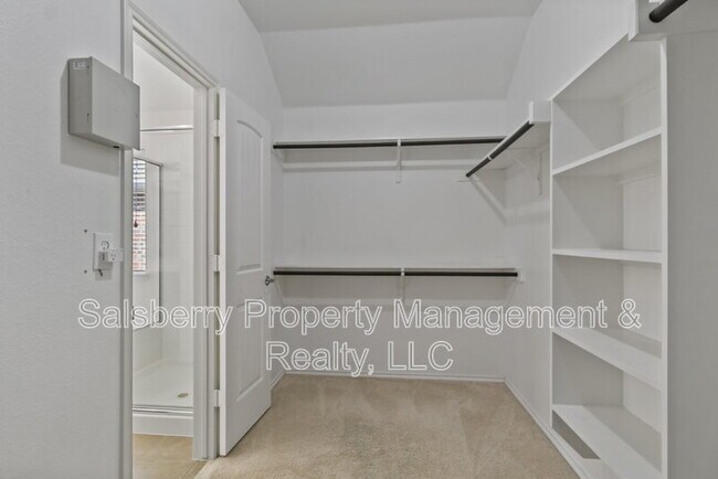 Building Photo - 504 Byron Nelson Dr