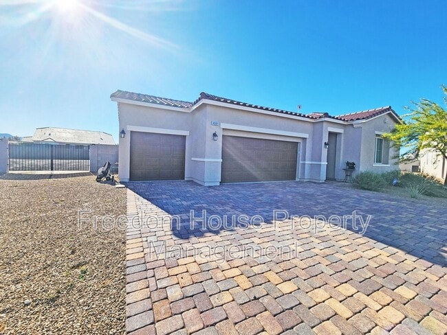Building Photo - 4901 Fairwood Ct