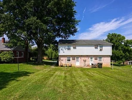 Building Photo - 131 Highview Dr