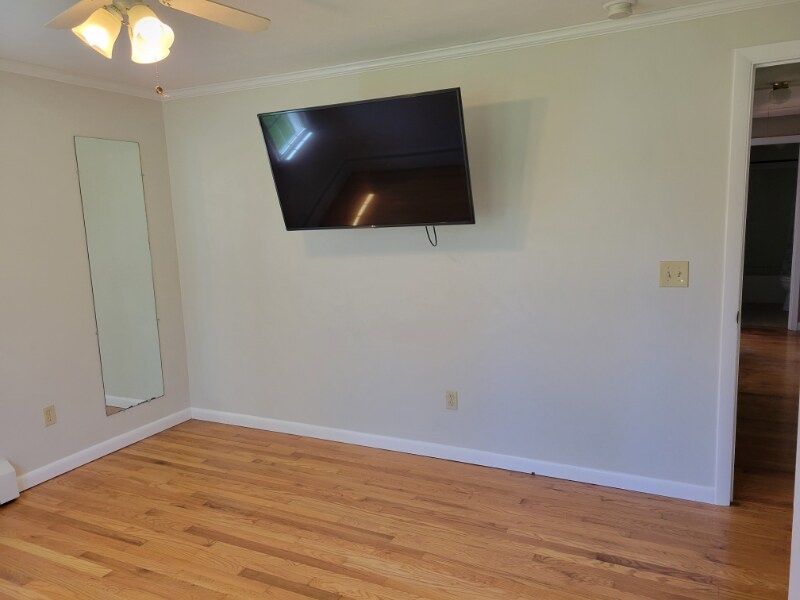Building Photo - 90 Laurel Hill Rd