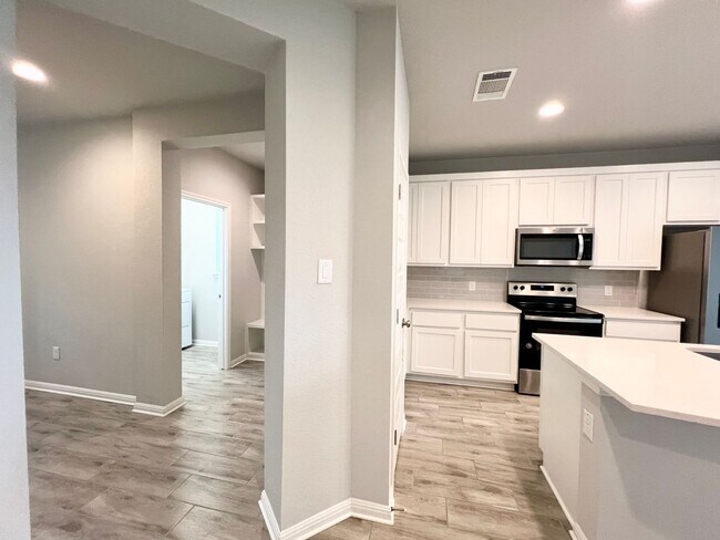 Building Photo - 256 Wild Wind Trail