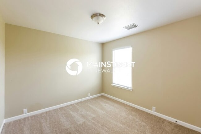Building Photo - 4 Bedroom Pet-Friendly Home in Schertz, TX with Main Street Renewal