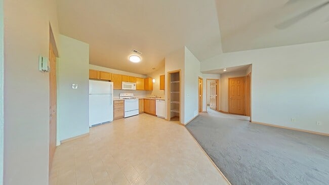 Building Photo - 3505D Fallon Dr