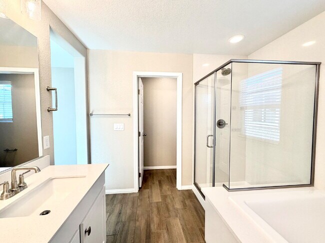 Building Photo - HIVE FALL MOVE-IN SPECIAL: NEWER 2024 BUILD | GATED COMMUNITY | SOLAR INCLUDED