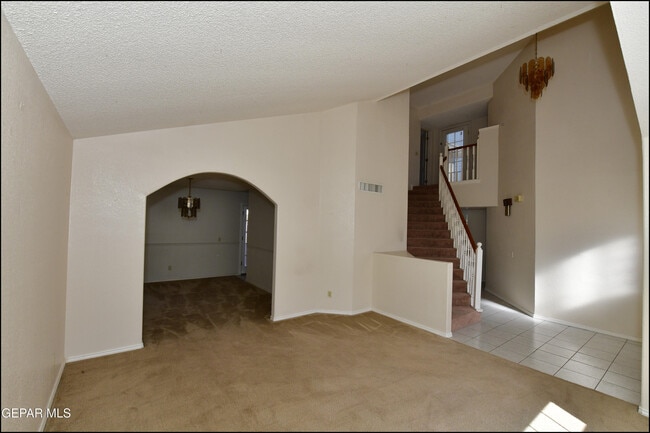 Building Photo - 6553 Brisa Del Mar Dr