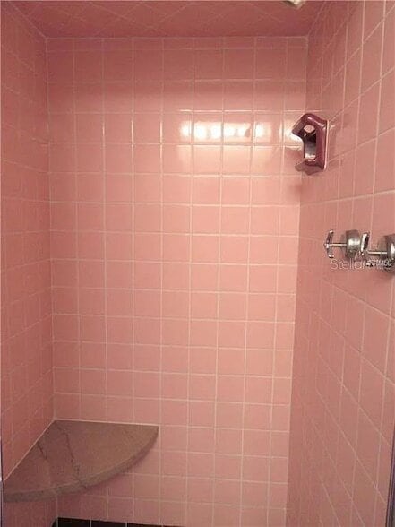 Building Photo - 5800 21st Ave. S