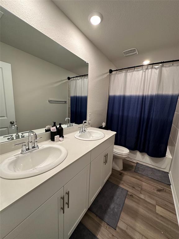 Building Photo - 14525 Allard Dr