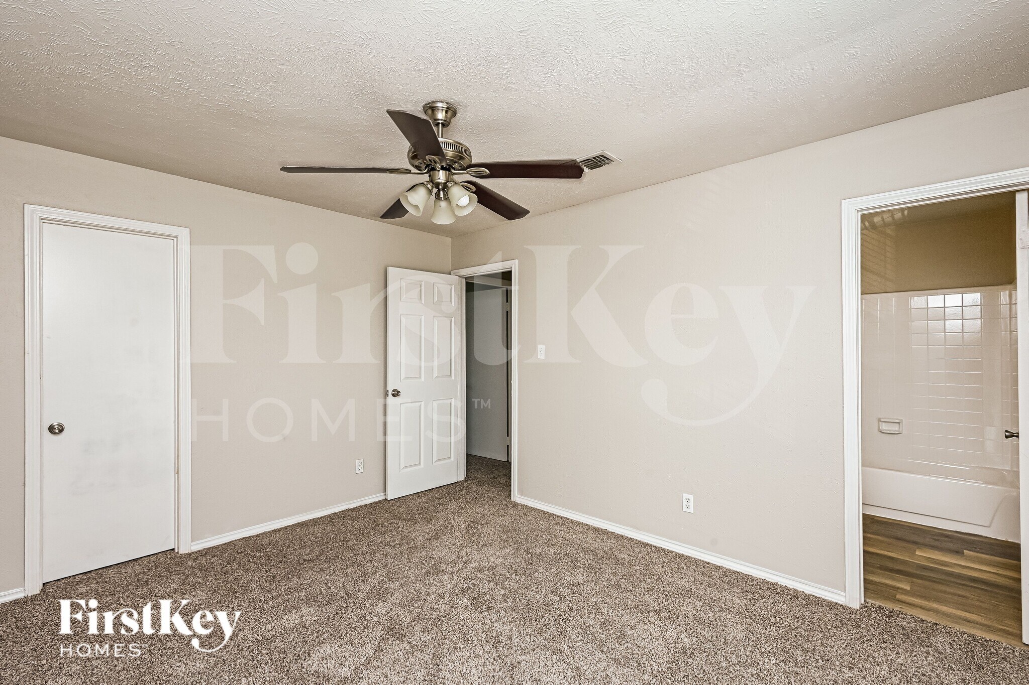 Building Photo - 2805 Galemeadow Dr