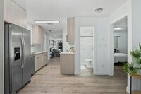 Building Photo - 919 Ave S SE