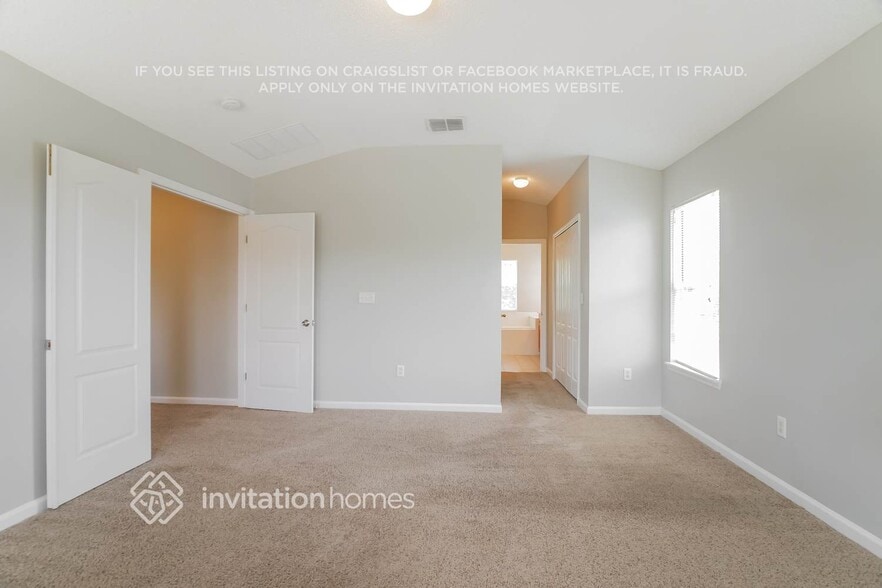Building Photo - 620 Porto Cristo Ave