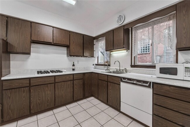 Building Photo - 4106 Garden Way