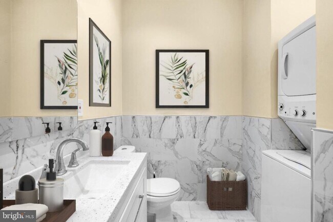 Building Photo - 1825 S Broad St