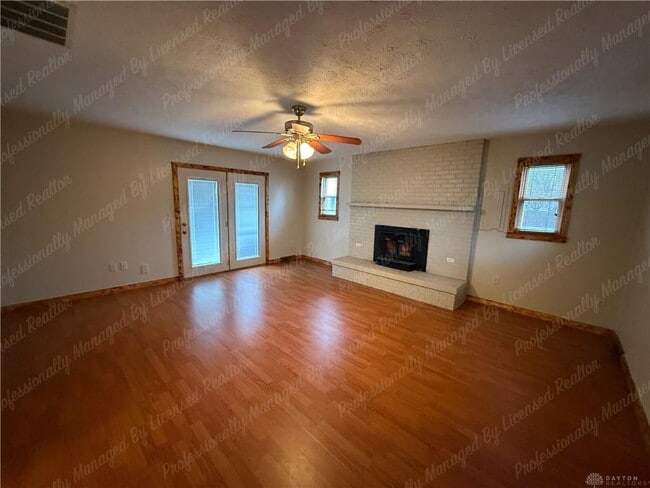 Building Photo - 217 Wolf Ave