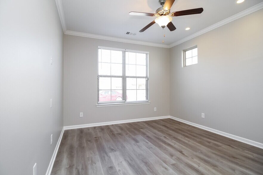 Building Photo - 5227 Seward Crossing Blvd