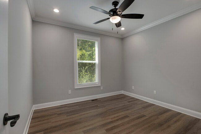 Building Photo - 310 Dudala Way