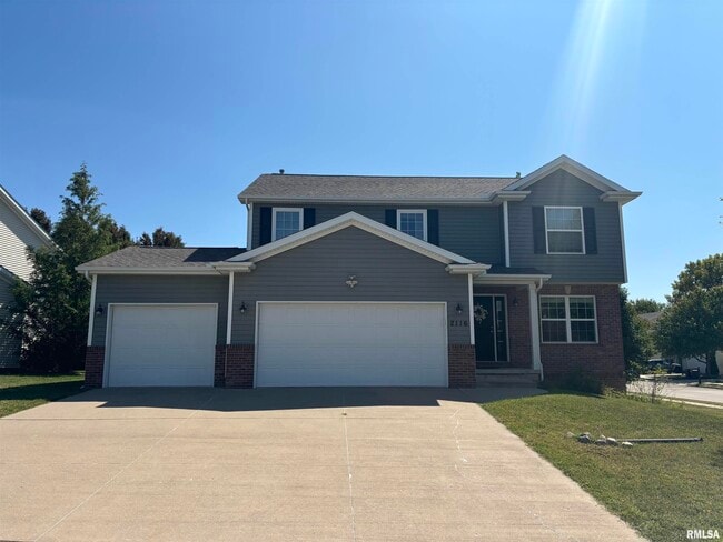 Primary Photo - 2116 W Geneva Rd