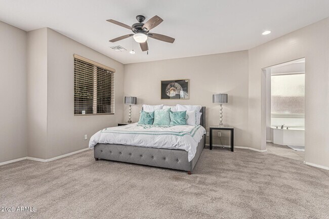 Building Photo - 7657 S Debra Dr