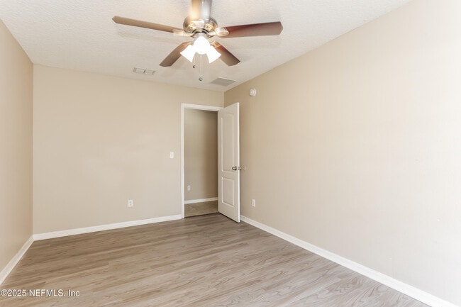 Building Photo - 10002 Lancashire Dr